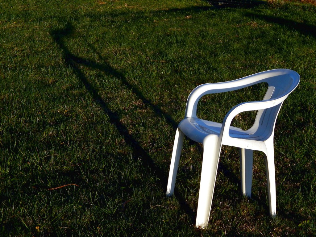 the_chair_recognizes_the_shadow_by_smbaird-d7ew0a0
